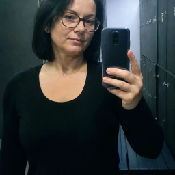 Portrait of Annette Muller